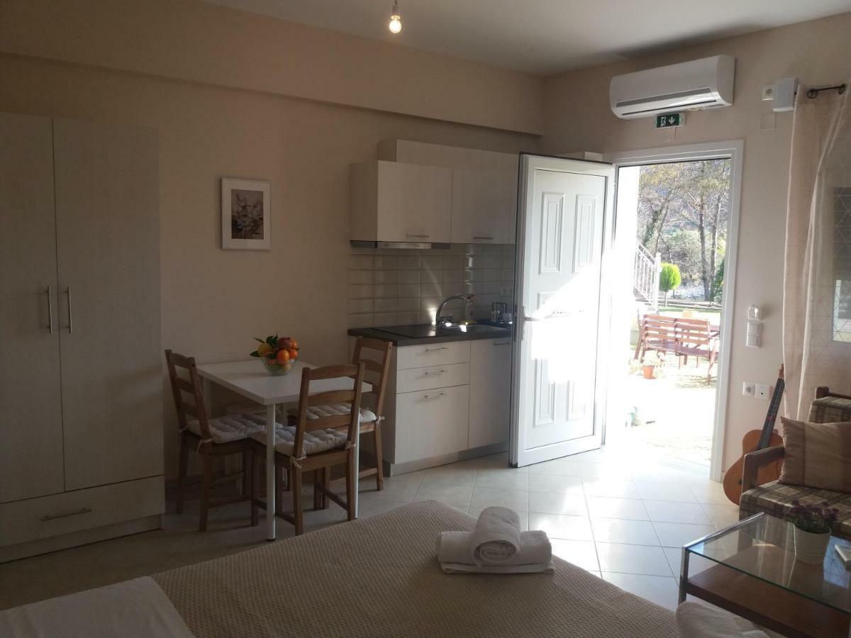 גליקי Dimitriou Rooms מראה חיצוני תמונה